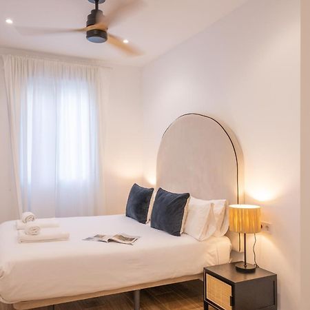 Isg Apartments Triana 1 Siviglia Esterno foto
