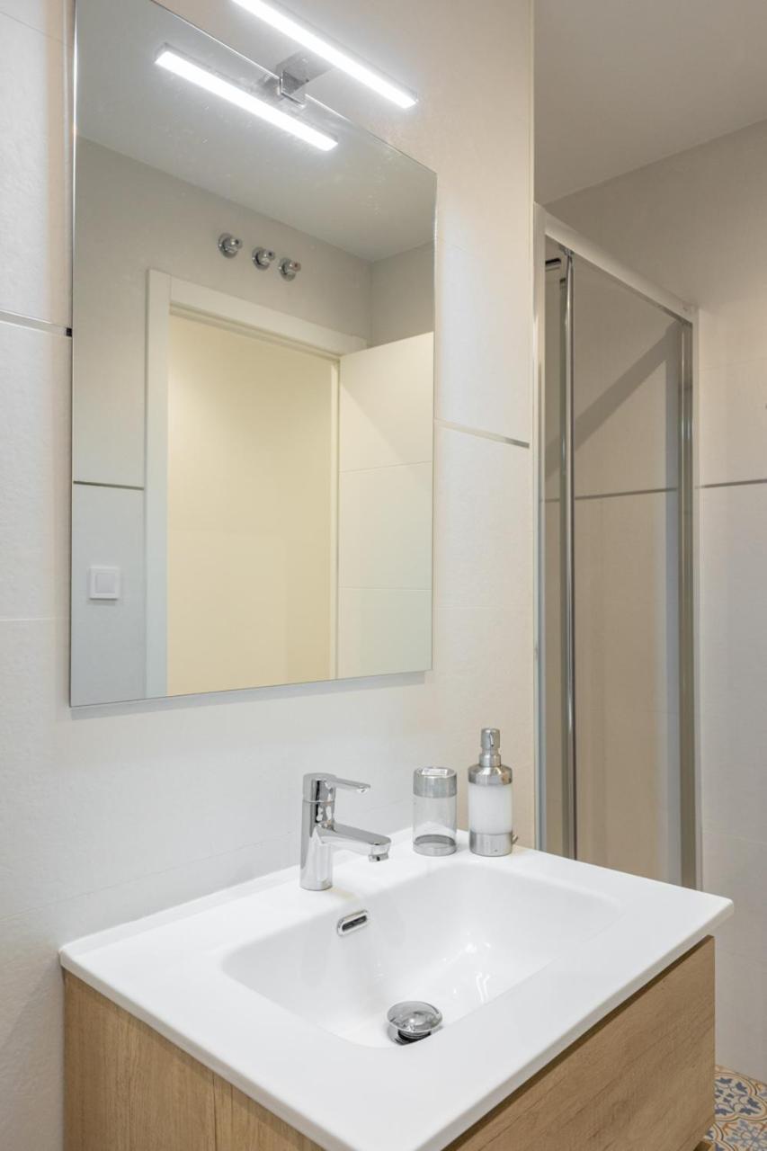 Isg Apartments Triana 1 Siviglia Esterno foto