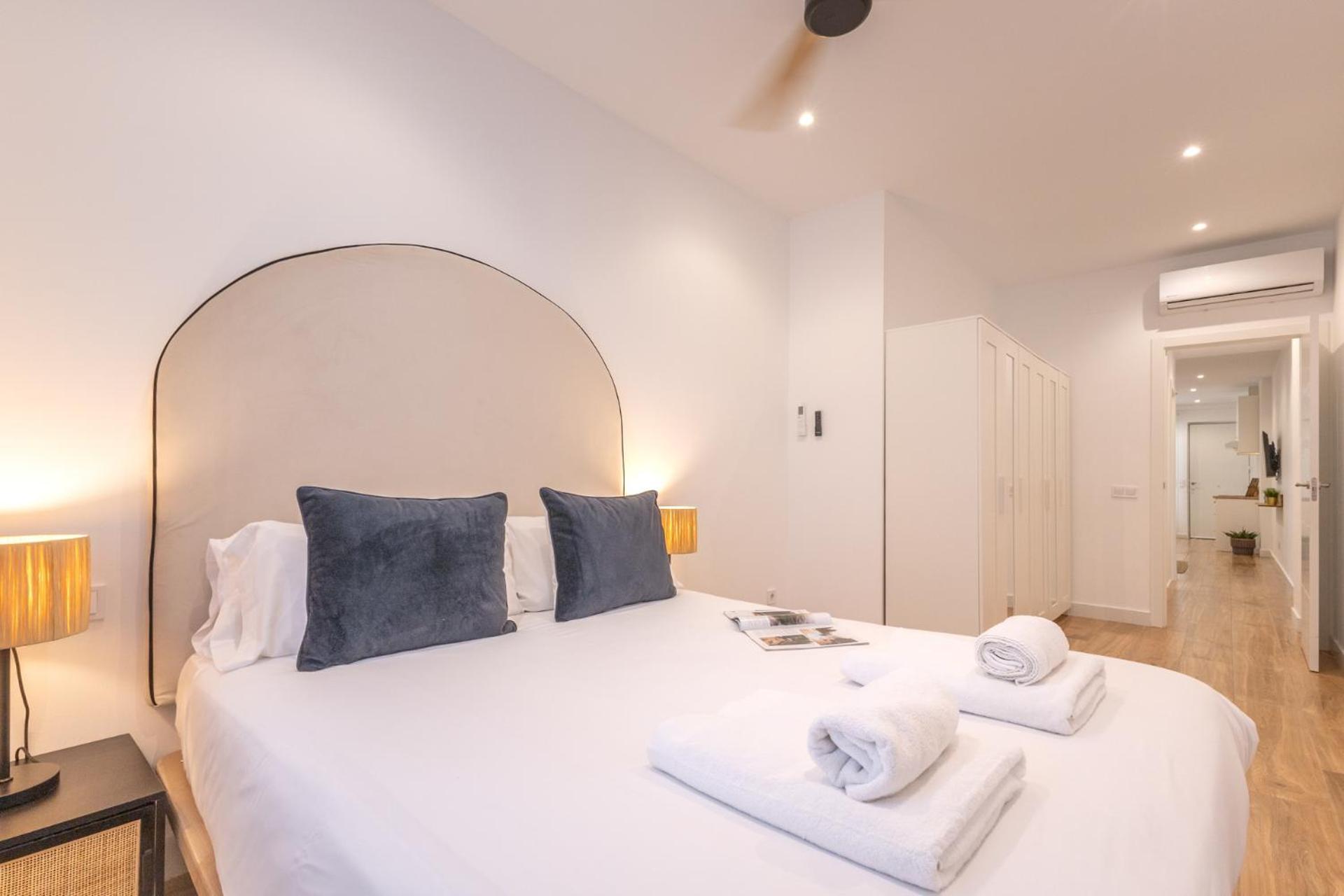 Isg Apartments Triana 1 Siviglia Esterno foto